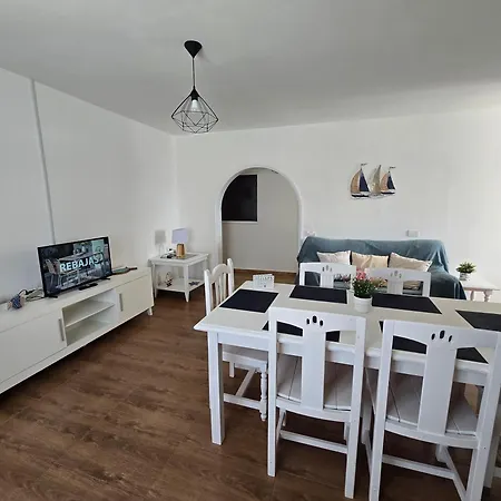 Casa Memela 6 * Tías